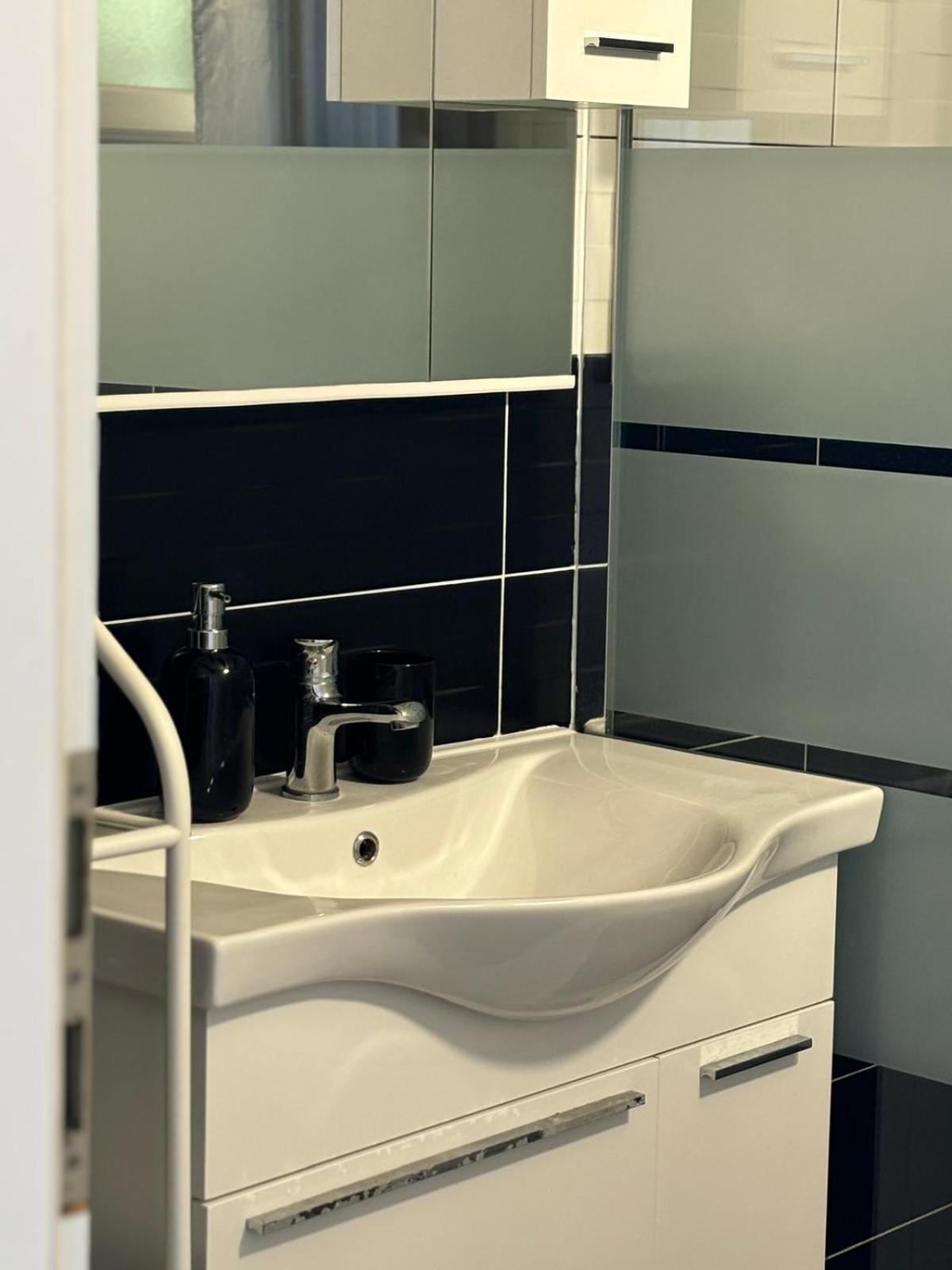 Apartmani Bosnjak Starigrad Paklenica Ruang foto