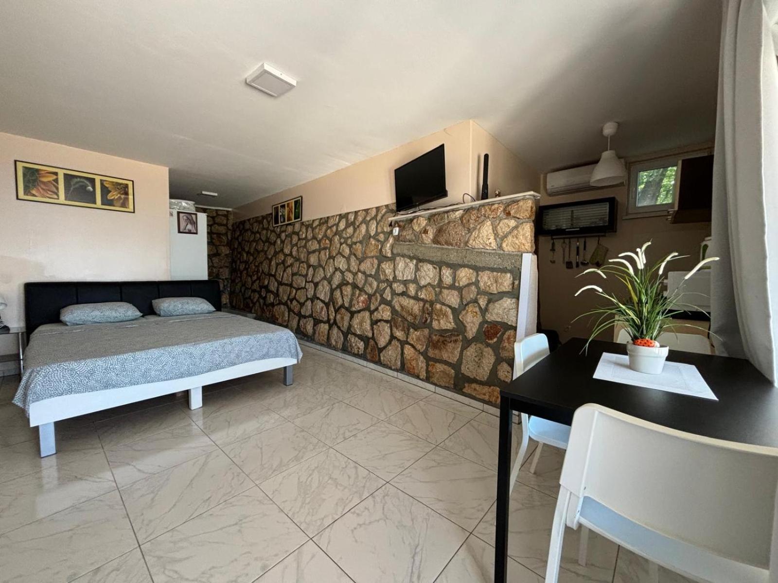 Apartmani Bosnjak Starigrad Paklenica Bagian luar foto