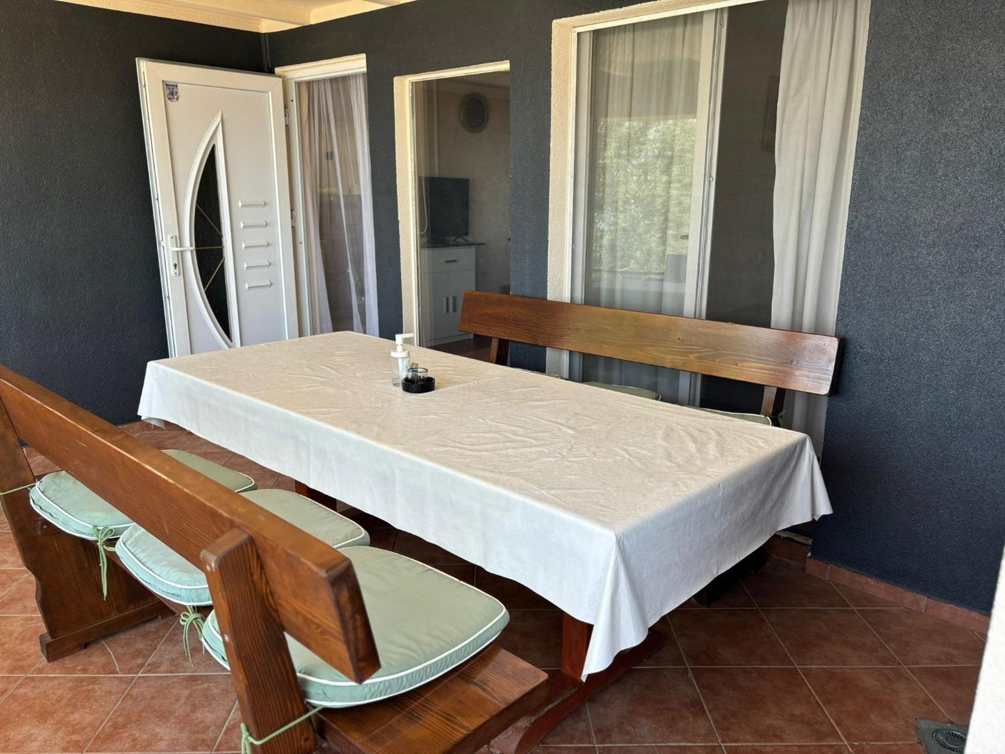Apartmani Bosnjak Starigrad Paklenica Ruang foto